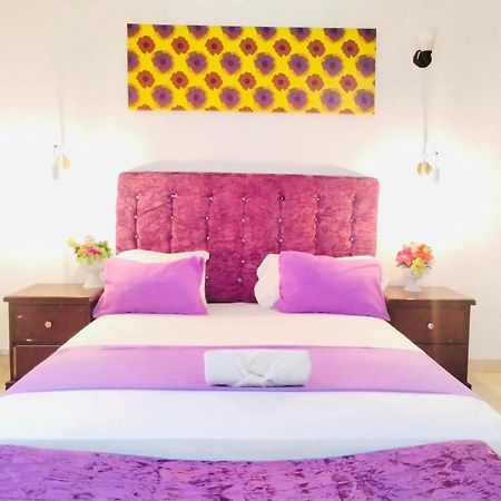 פריטאון Zunox Guest House מראה חיצוני תמונה