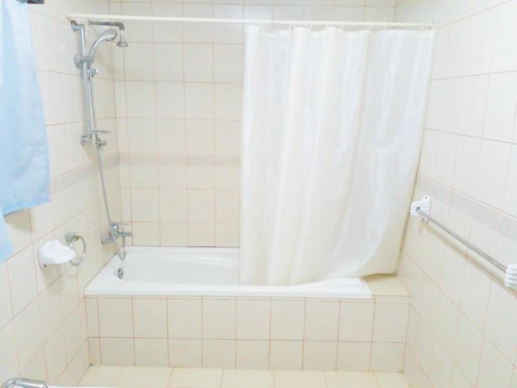 פריטאון Zunox Guest House מראה חיצוני תמונה