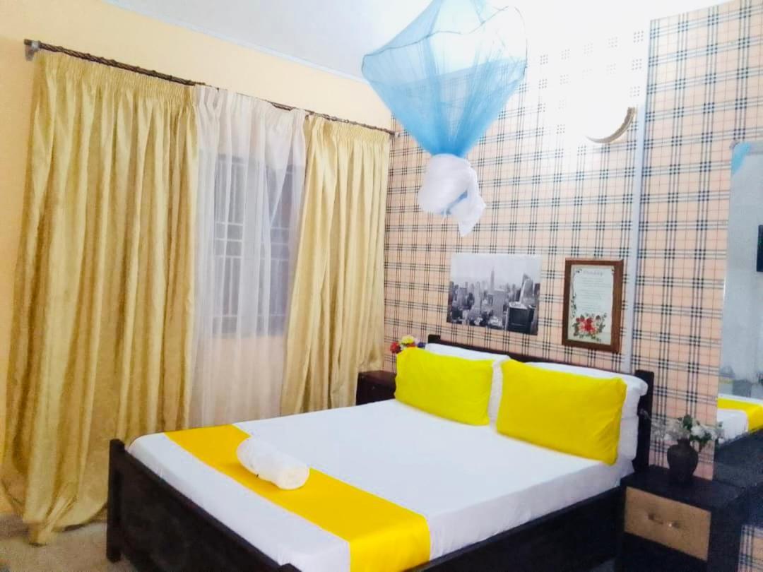 פריטאון Zunox Guest House מראה חיצוני תמונה
