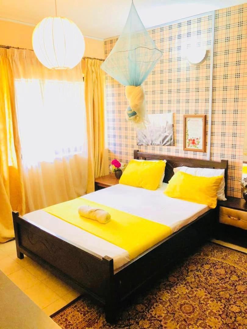 פריטאון Zunox Guest House מראה חיצוני תמונה